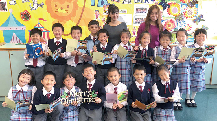 圣公会圣匠小学：外籍教师协作 系统课程培训学生英语