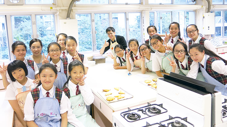 德兰中学：校本设计英语课程 因材施教学有所成