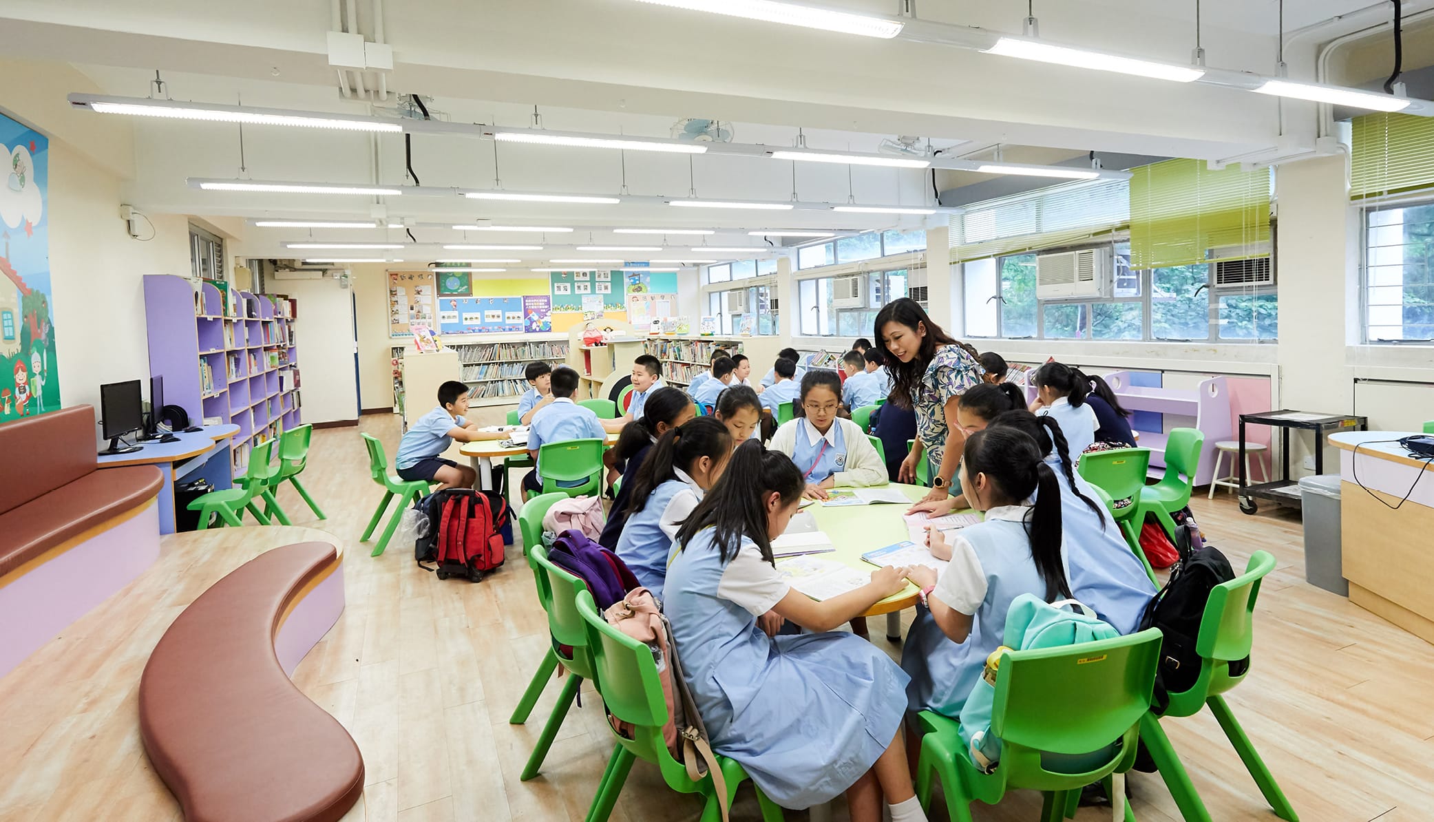 教育传媒：中英数主科在专科专教的带动下，学生成绩取得很大的进步。