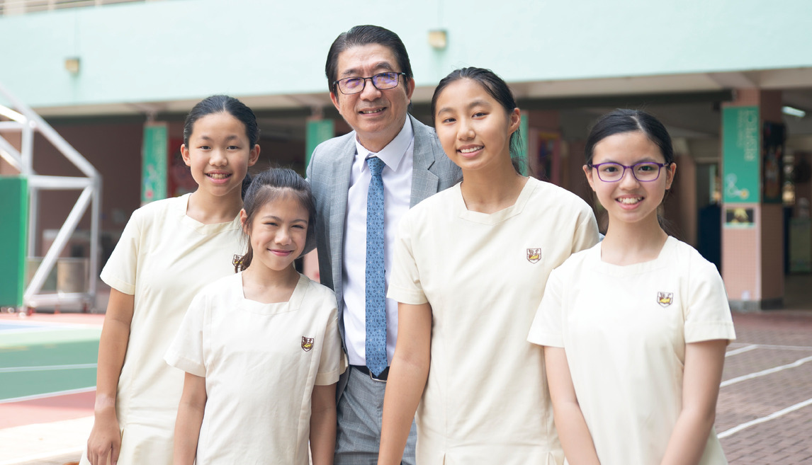 不断学习　与时并进　创新思维　改革学校
