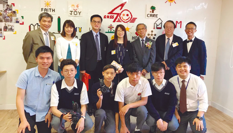 赛马会鼓掌．创你程计划 走进社区结伴同行 支援学校强化规划