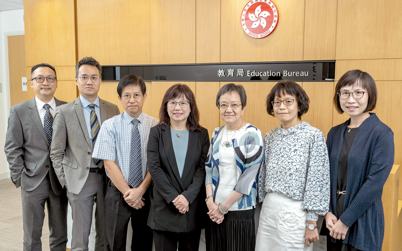 公民与社会发展科　培养学生慎思明辨