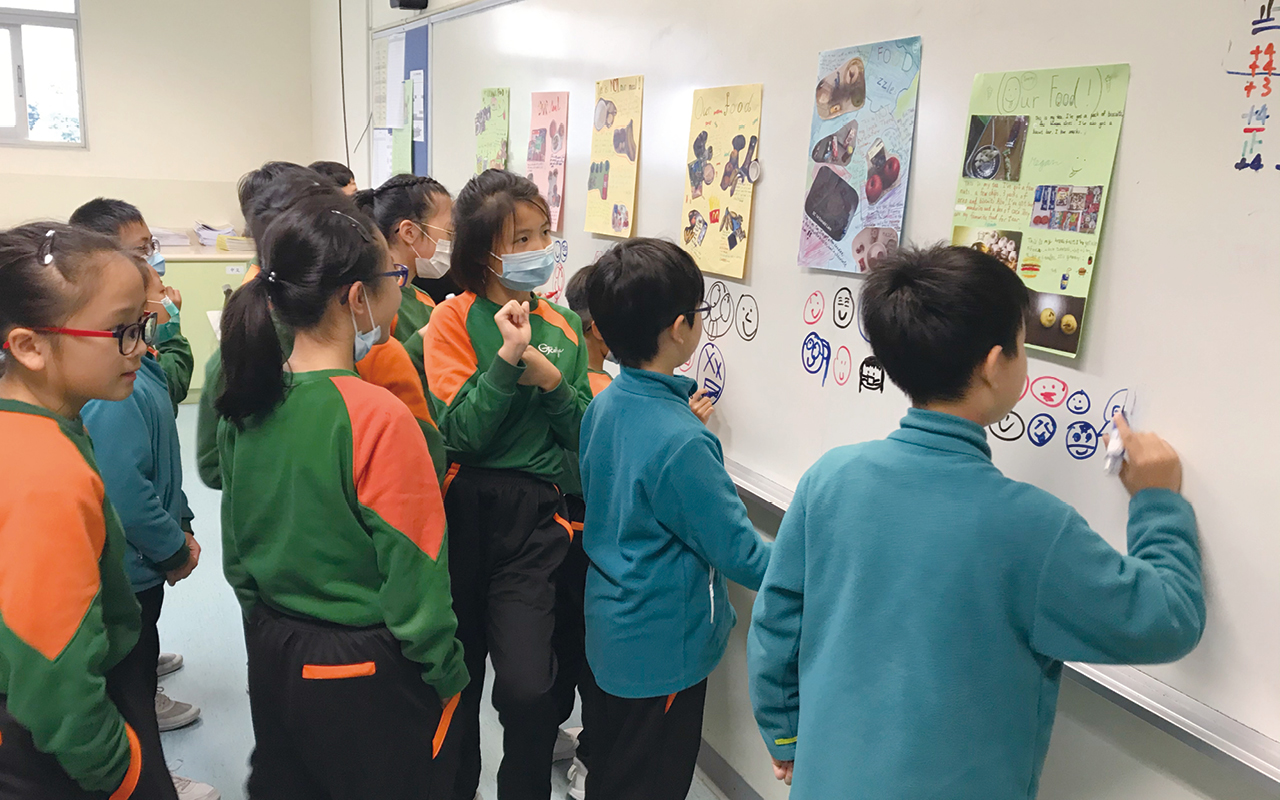 谭主任致力增加课堂趣味性，照顾学生的学习需要。