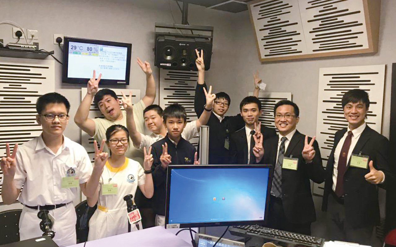 学生努力的成果屡获学界肯定及好评。