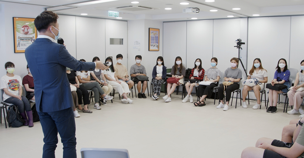 ，向 参与计划的同学分享教育经验、理念，以及前线工作技巧。